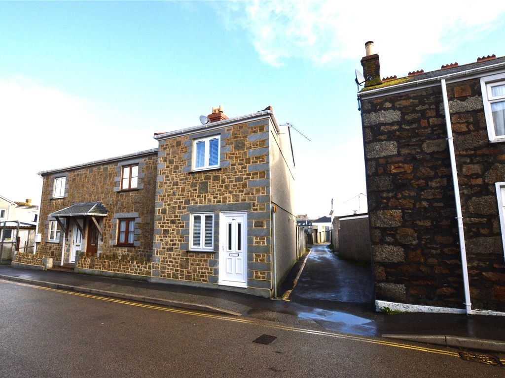 1 bed terraced house to rent in Tolcarne Street, Camborne, Cornwall