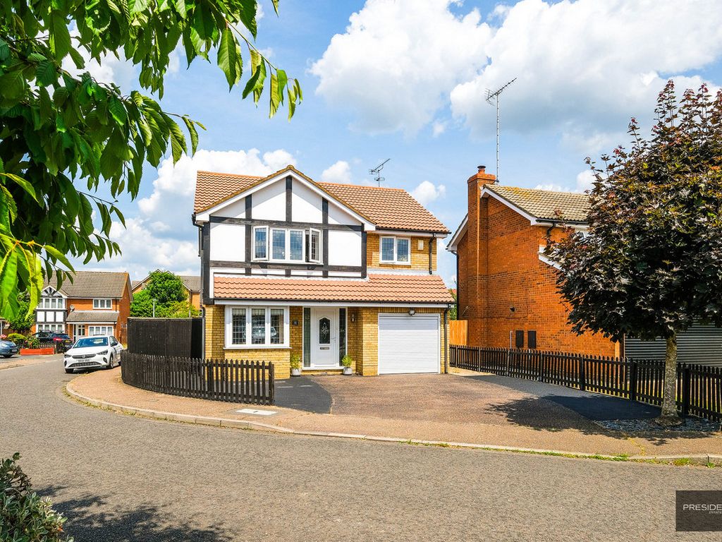 4 bed detached house for sale in Peregrine Road, Waltham Abbey EN9 Zoopla