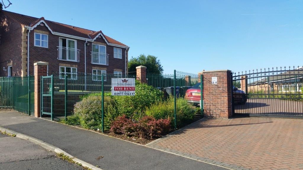 2 bed terraced house to rent in Elizabeth Court, Grimethorpe, Barnsley
