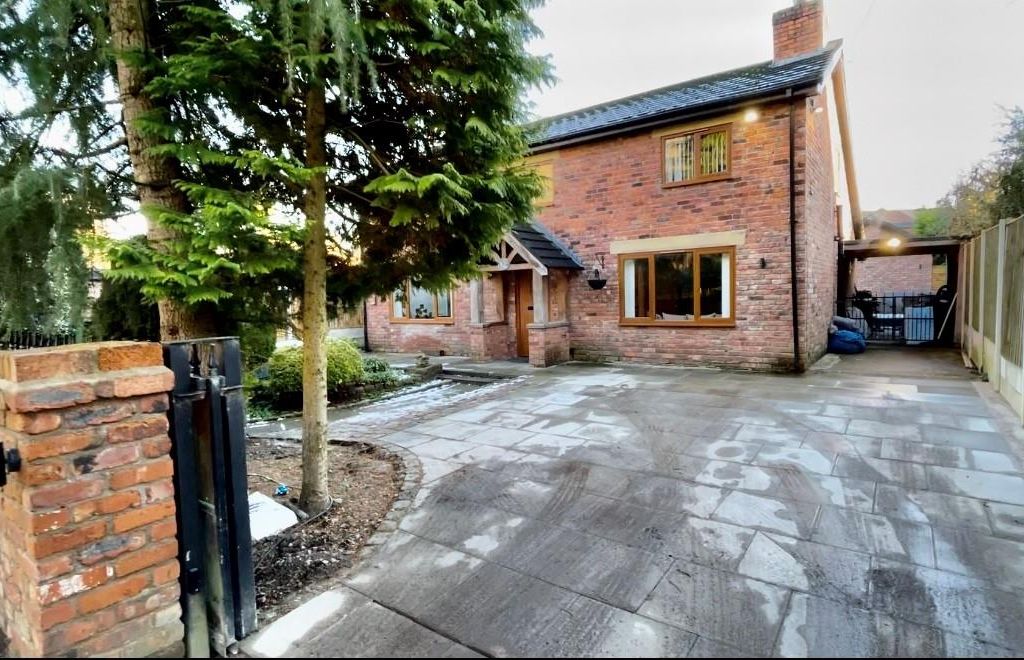 5 bed detached house for sale in Aspull Common, Leigh WN7 Zoopla