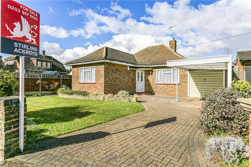 2 bed bungalow for sale in Maryland Way, SunburyOnThames, Surrey TW16 Zoopla