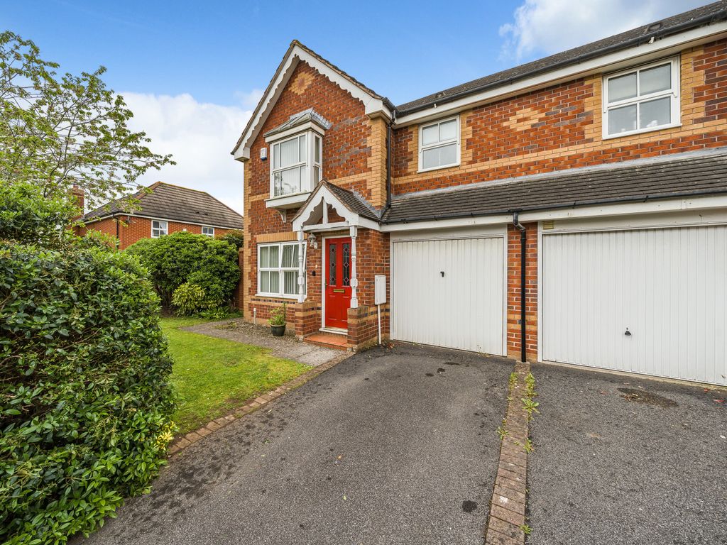 3 bed semidetached house for sale in Bissex Mead, Emersons Green, Bristol, South