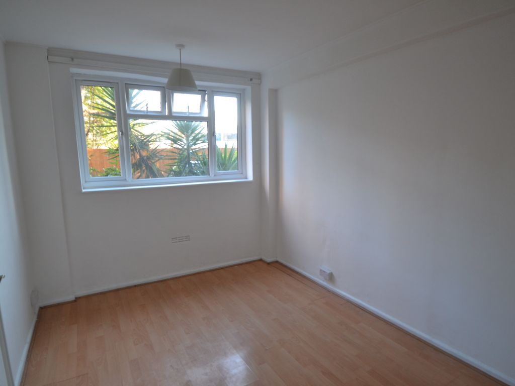 1 bed flat to rent in Upper Richmond Road, London SW15 Zoopla