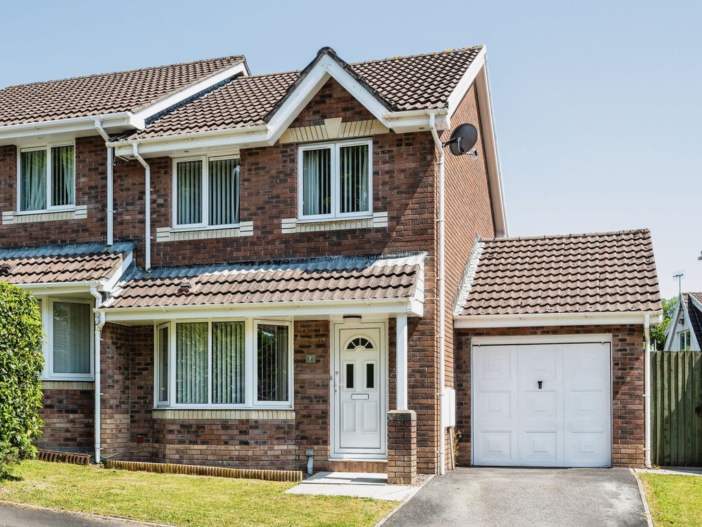 3 bed semidetached house for sale in Maes Y Cornel, Rhos, Pontardawe