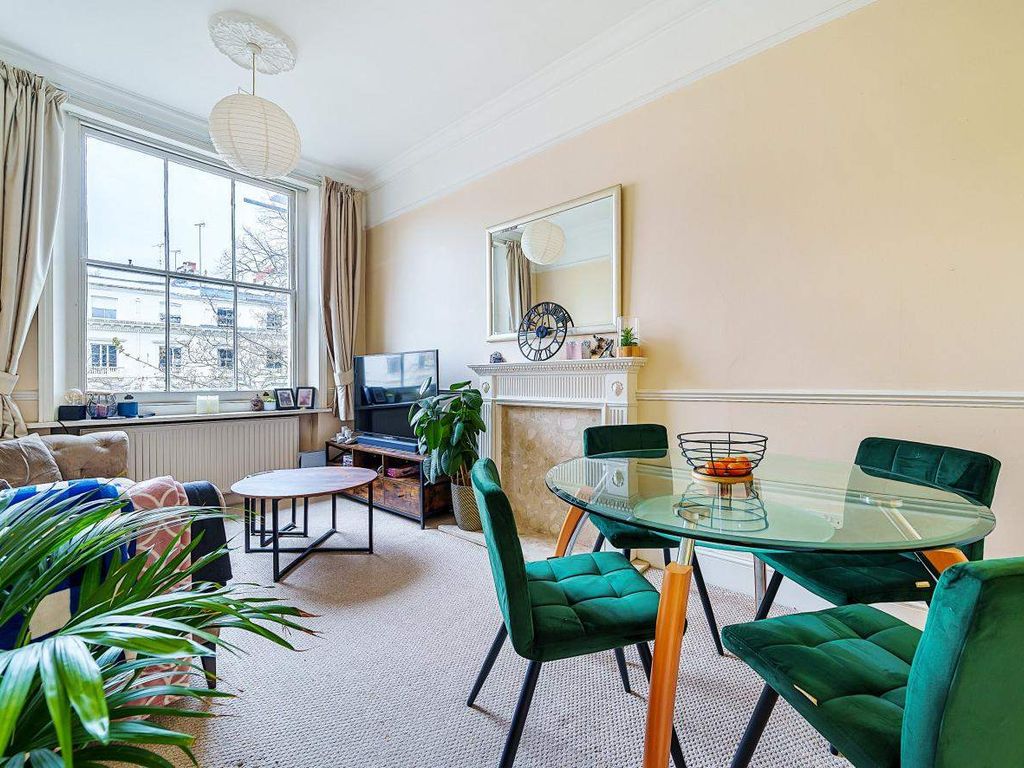 2 bed flat for sale in Queens Gardens, London W2, £800,000 Zoopla