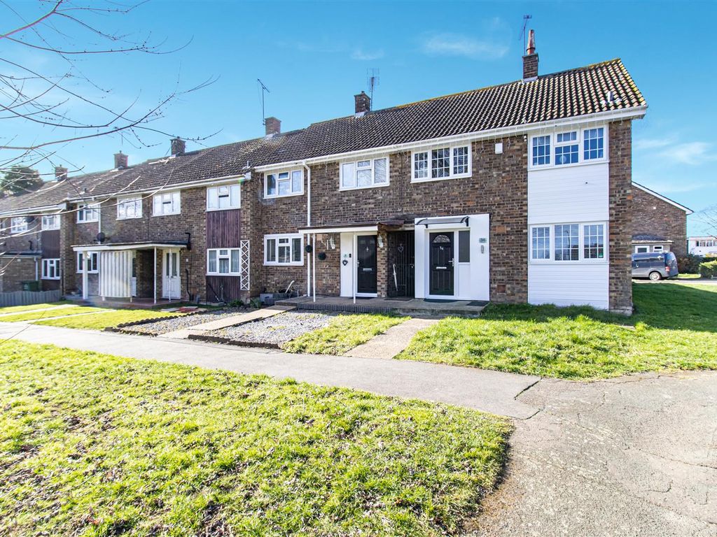 3 bed end terrace house for sale in Curling Tye, Fryerns SS14 Zoopla