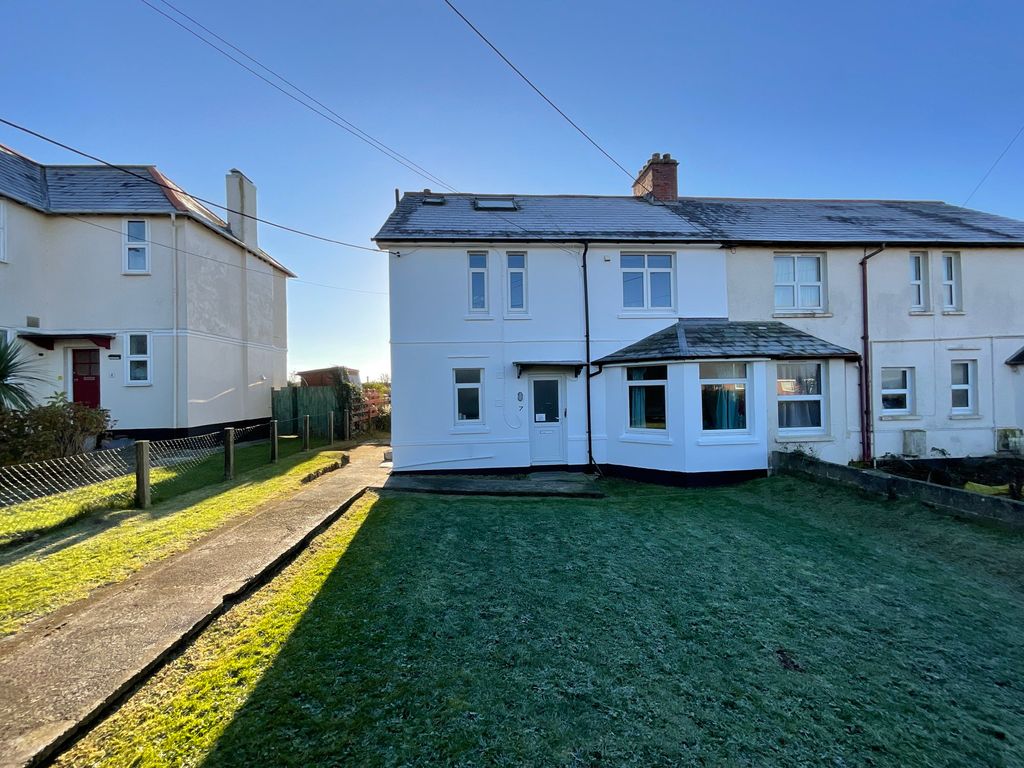 2 bed flat to rent in Berries Mount, Bude EX23, £625 pcm Zoopla