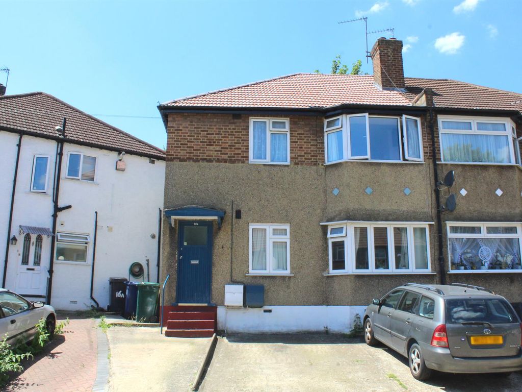 Oakleigh Close, London N20  