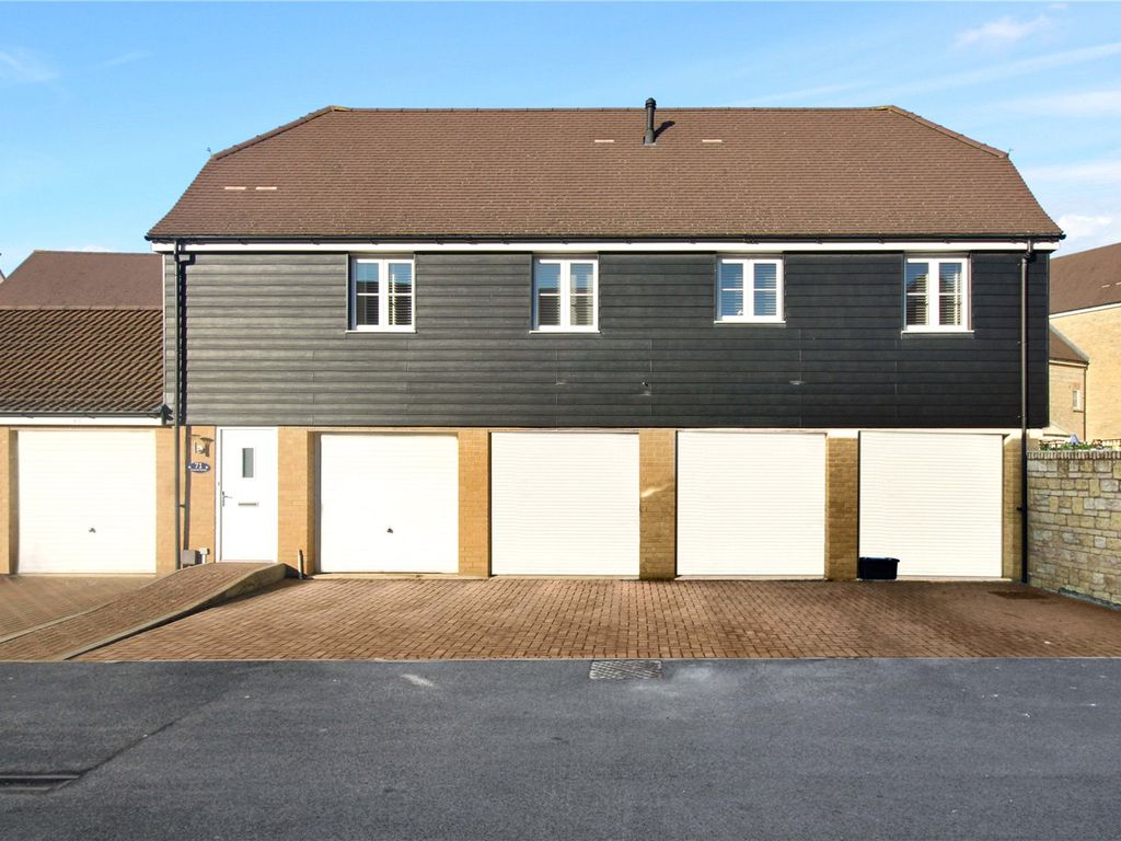 2 bed detached house for sale in Truscott Avenue, Swindon, Wiltshire