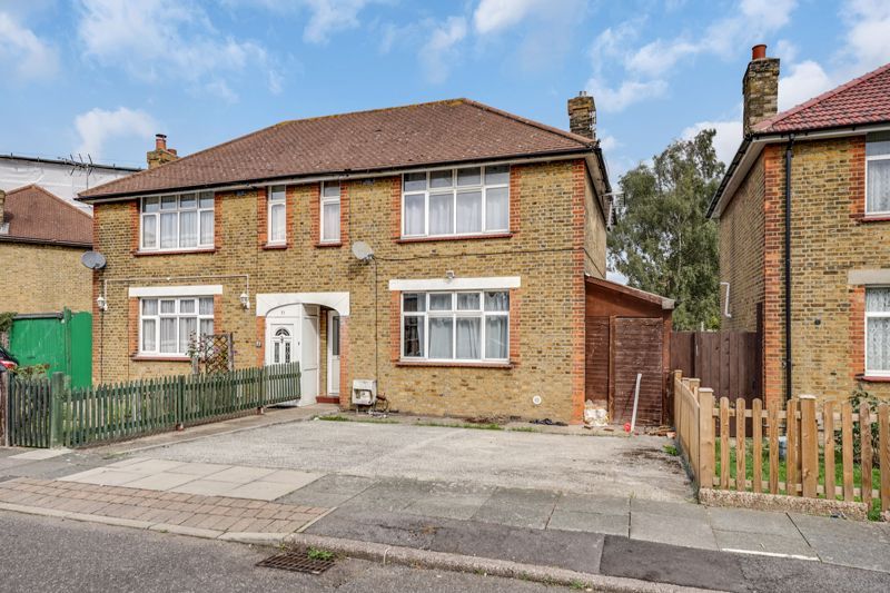 3 bed semidetached house for sale in Montagu Crescent, London N18 Zoopla