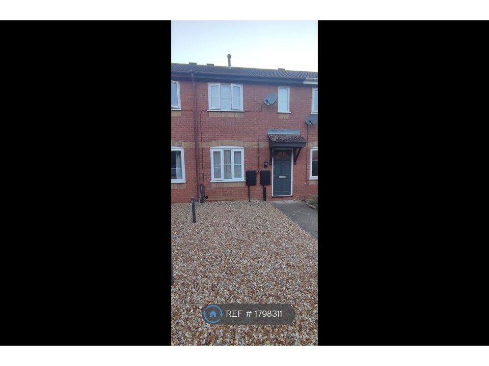 2 bed terraced house to rent in Stiffkey Close, Watlington, King's Lynn