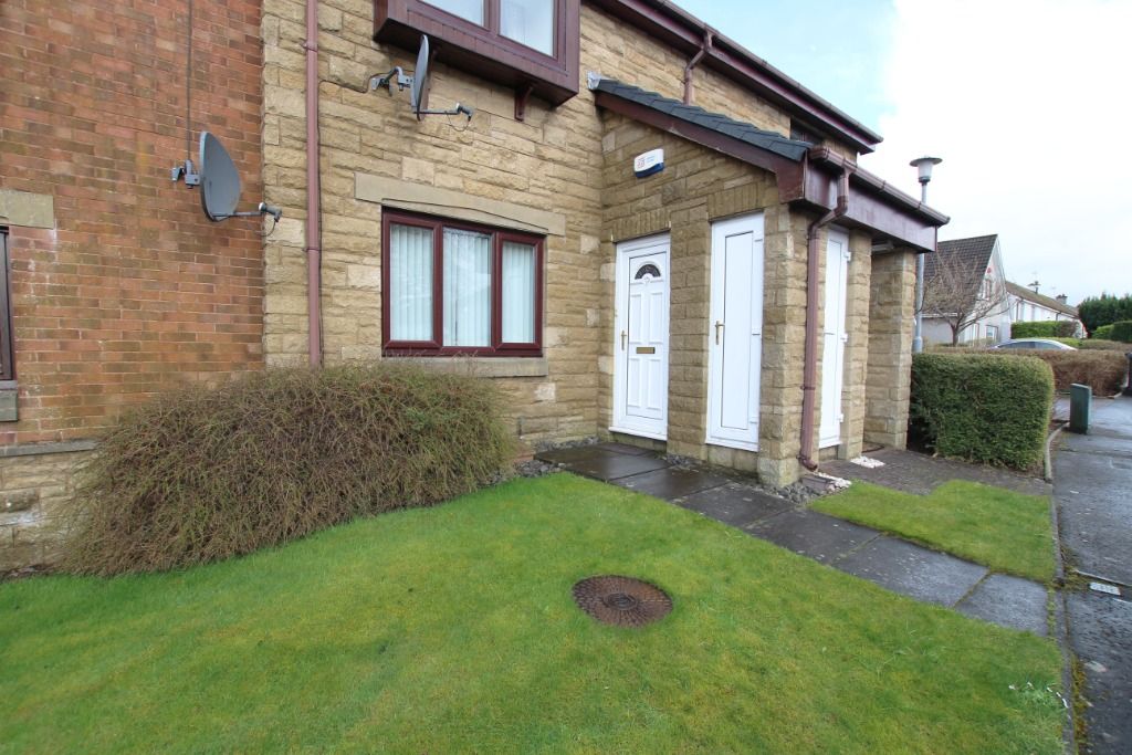 2 bed flat to rent in Torburn Avenue, Giffnock, Glasgow G46 Zoopla