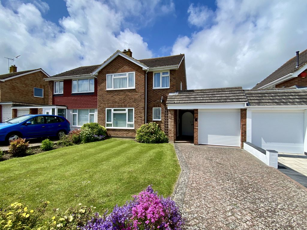 3 bed semidetached house for sale in Seven Sisters Road, Eastbourne