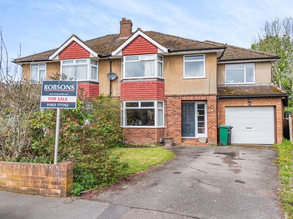 5 bed semidetached house for sale in Moss Close, Rickmansworth WD3