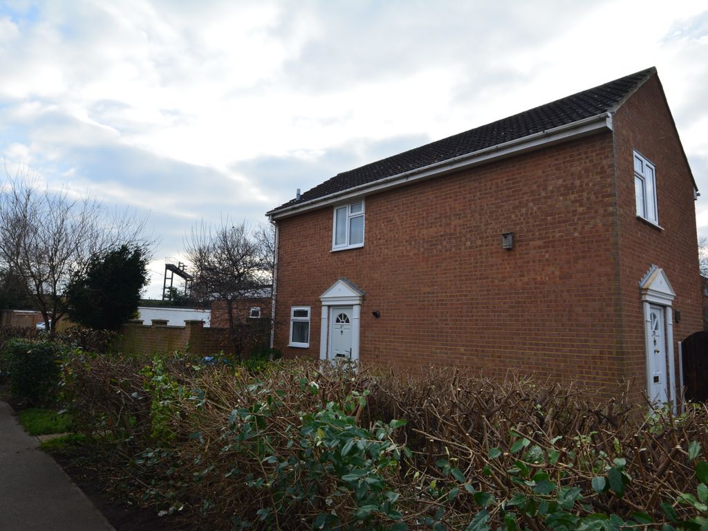 1 bed semidetached house to rent in Colne Drive, WaltonOnThames KT12
