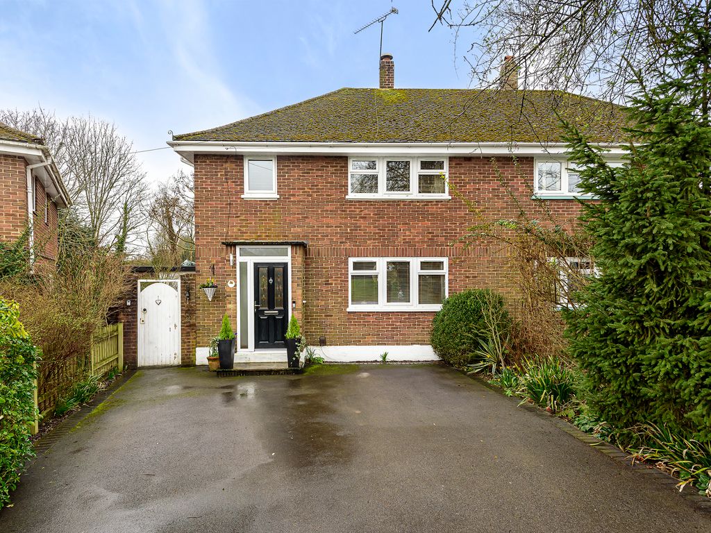 3 bed semidetached house for sale in Willis Waye, Kings Worthy