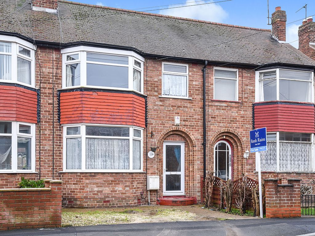 3 bed terraced house for sale in Ulverston Road, Hull, East Yorkshire