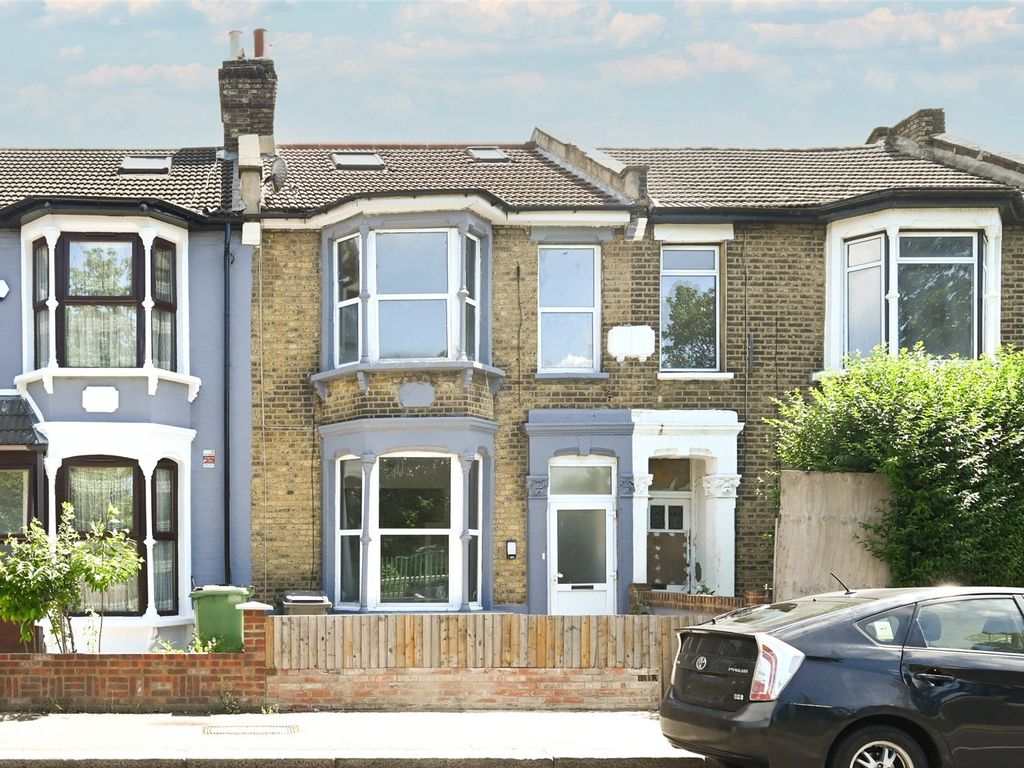 4 bed terraced house for sale in Palmerston Road, Walthamstow, London
