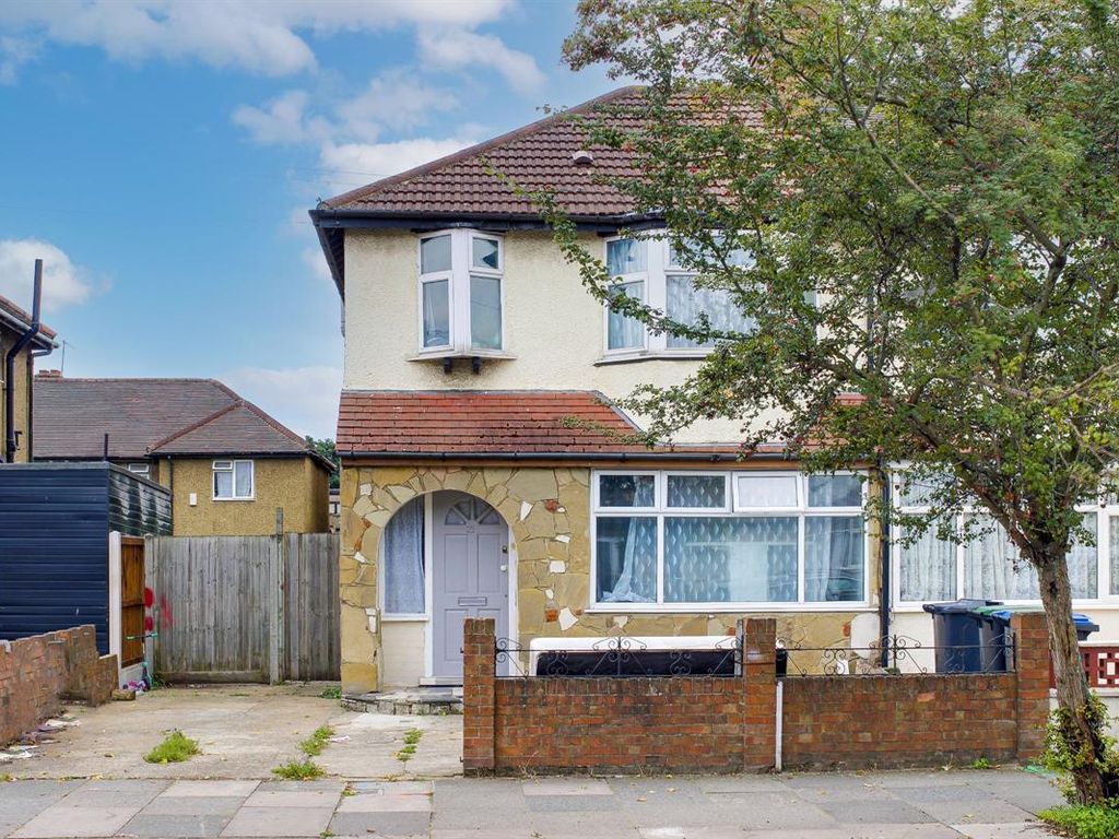 4 bed end terrace house for sale in Stockton Road, London N18 Zoopla