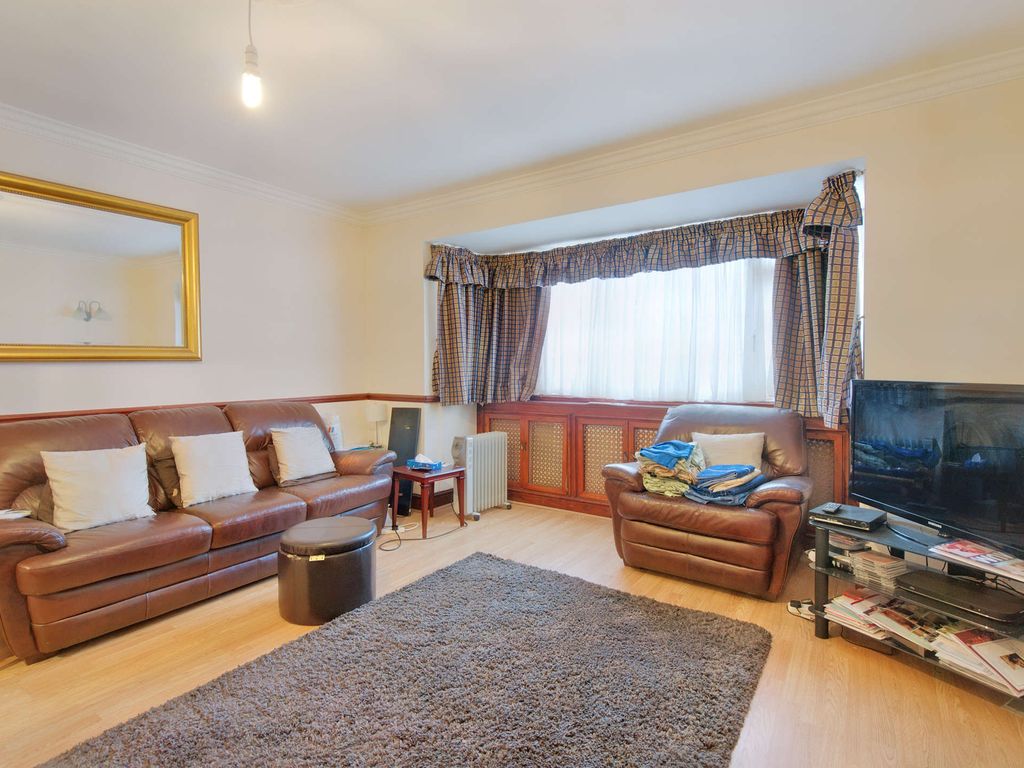 3 bed terraced house for sale in Atkinson Road, London E16 Zoopla