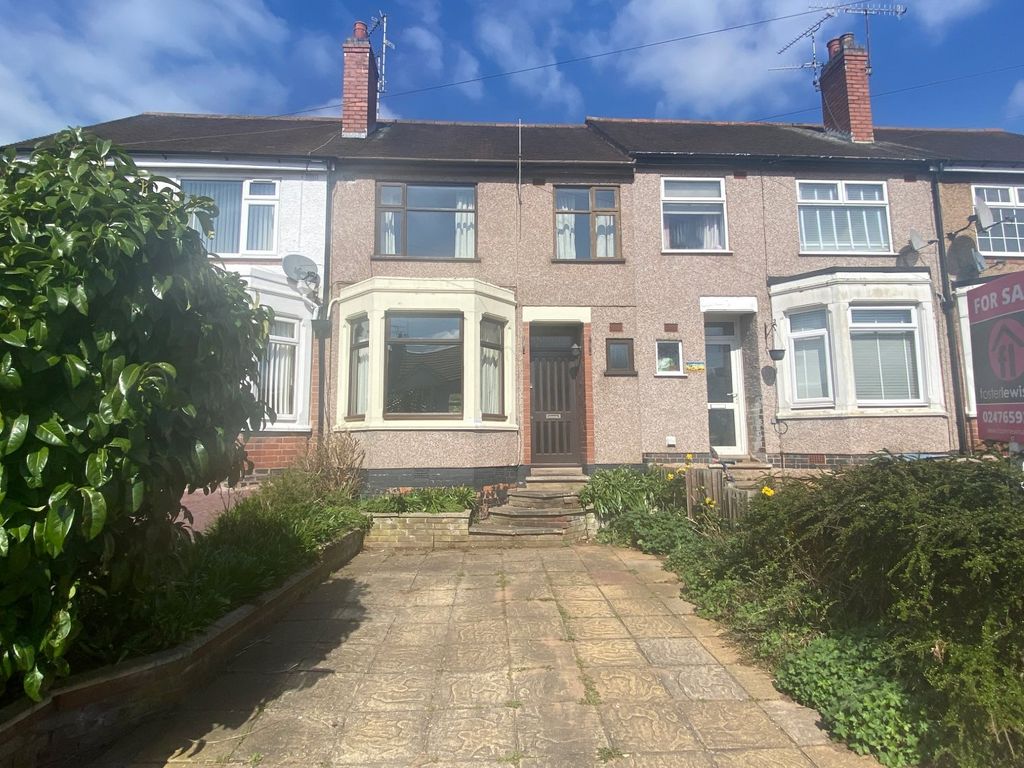 3 bed terraced house for sale in Lincroft Crescent, Chapelfields