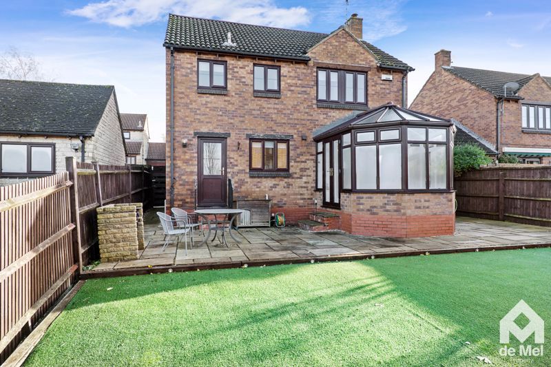 4 bed detached house for sale in Blackthorn End, Leckhampton