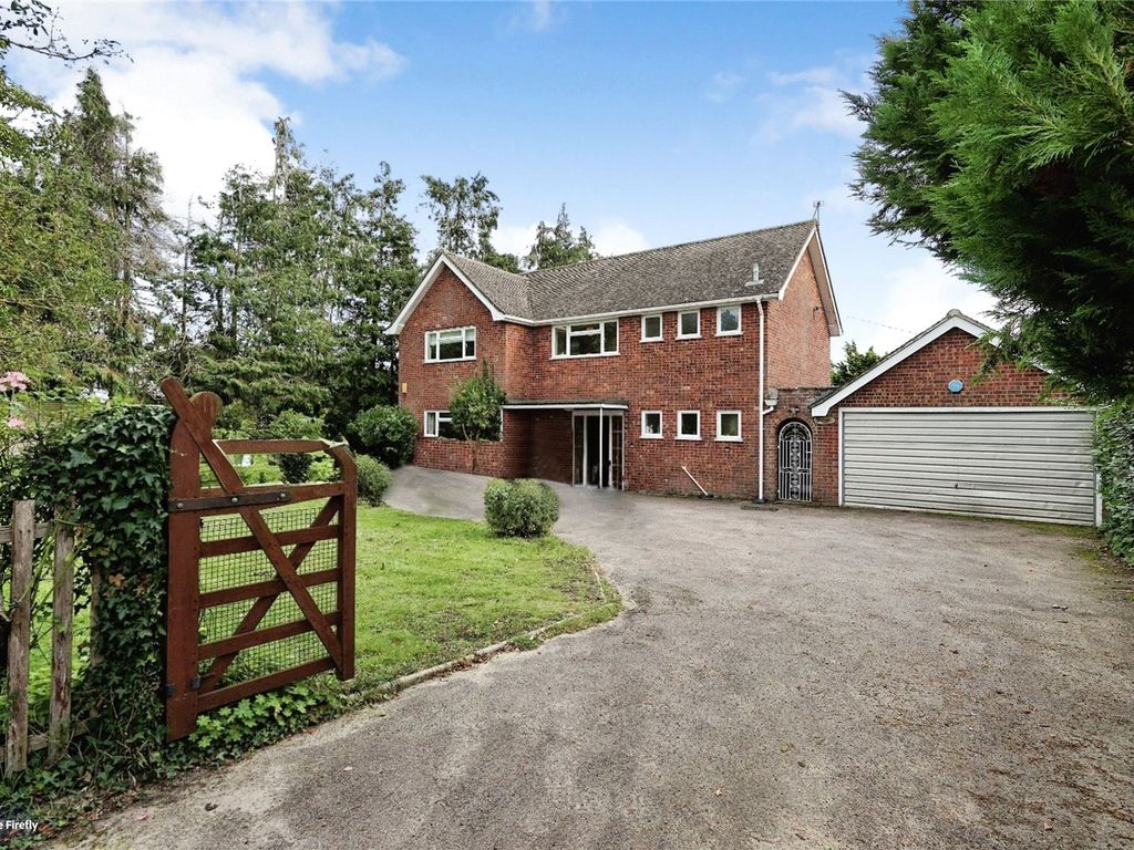 4 bed detached house for sale in Watton Road, Larling, Norwich, Norfolk