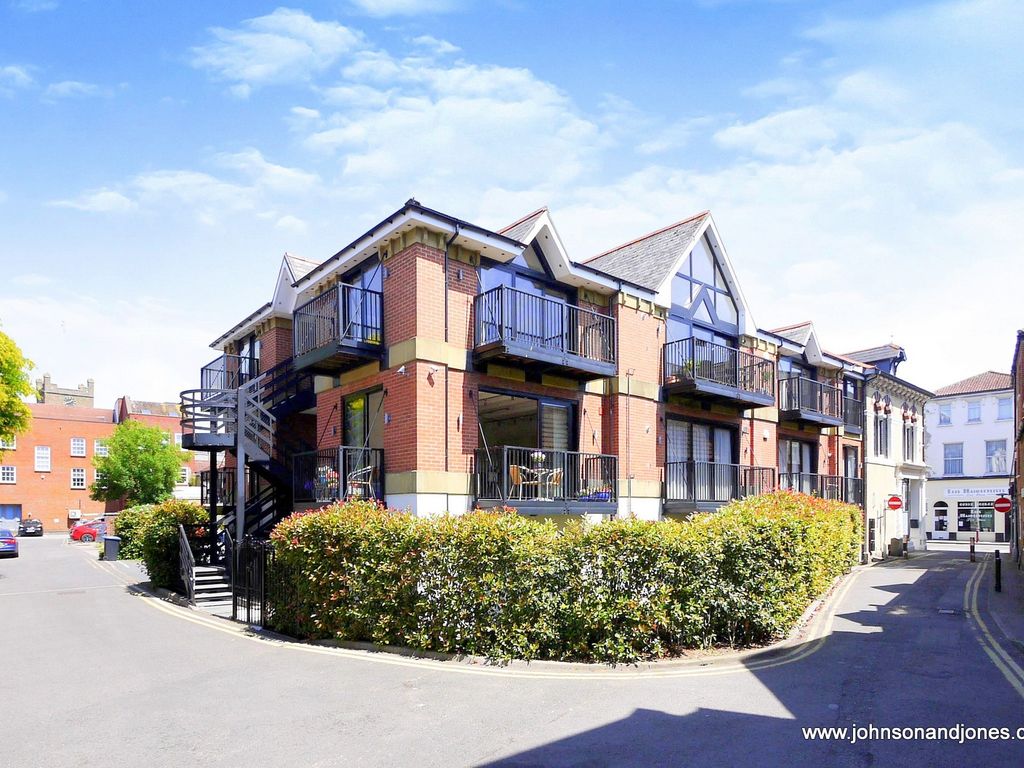 The Bourne, Chertsey KT16  