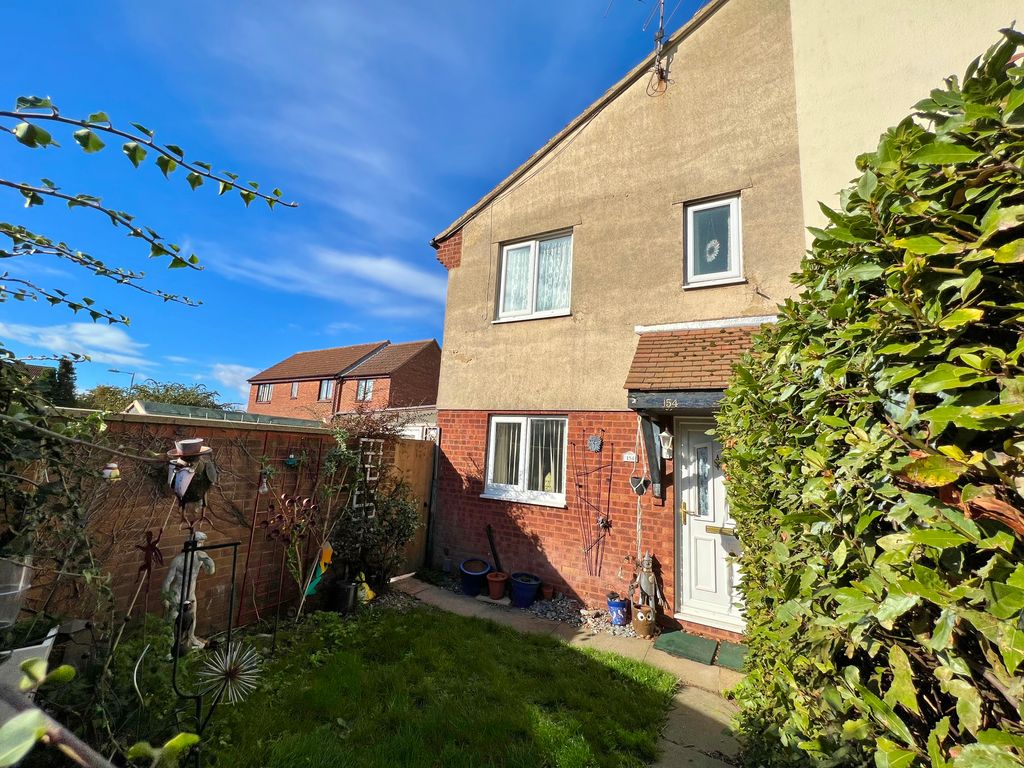 2 bed semidetached house for sale in Faulkeners Way, Trimley St. Mary