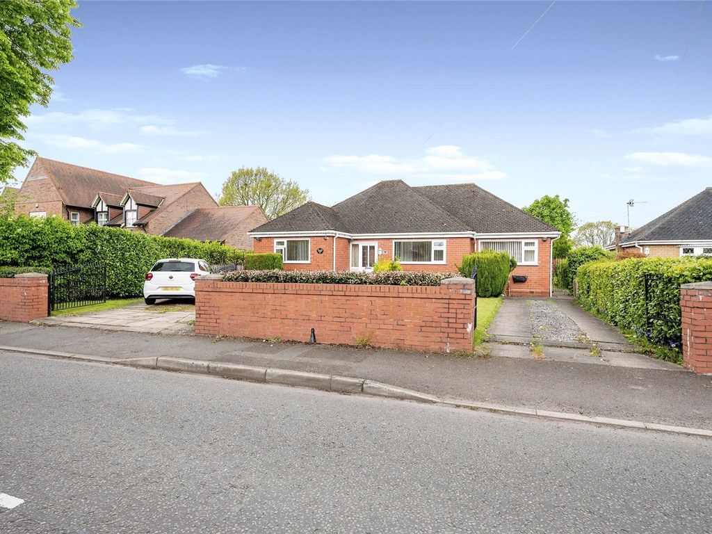 3 bed bungalow for sale in Stocks Lane, Penketh, Warrington, Cheshire