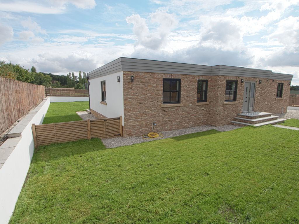 Goat Hall Lane, Galleywood, Chelmsford, Essex CM2  