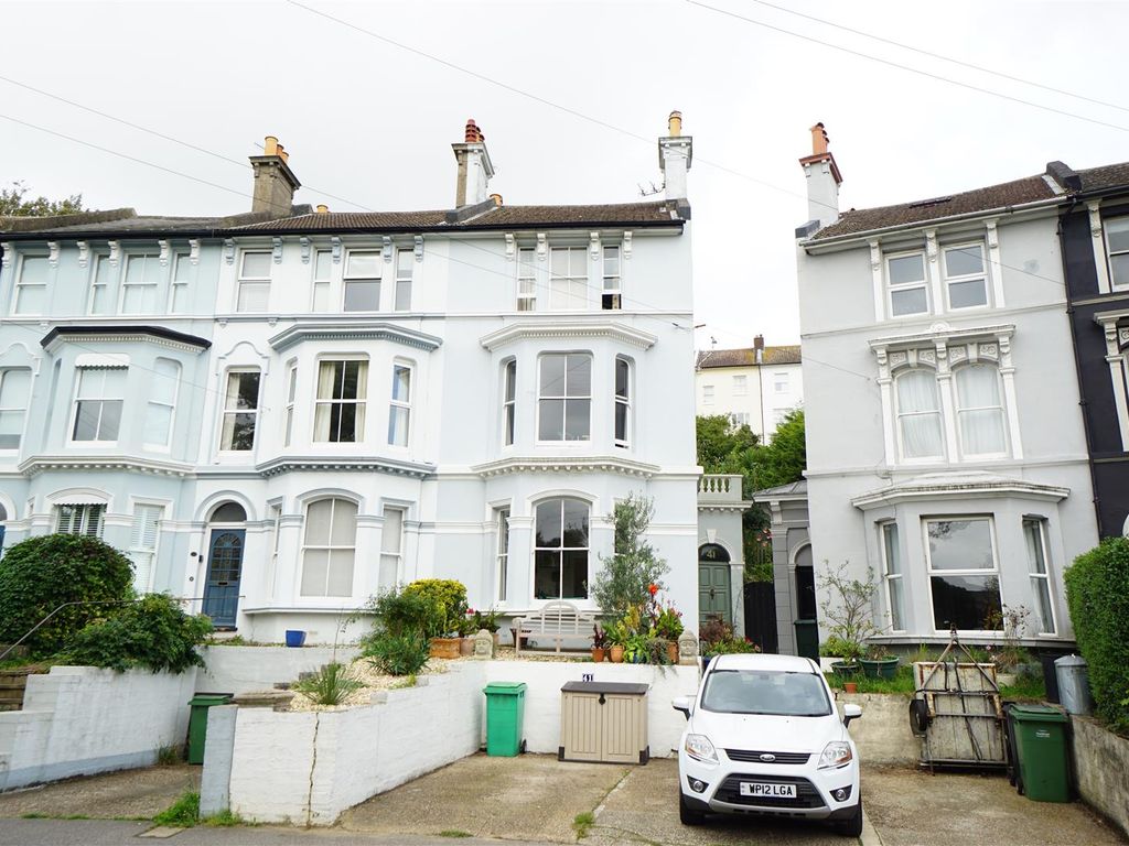 4 bed end terrace house for sale in St. Helens Road, Hastings TN34, £