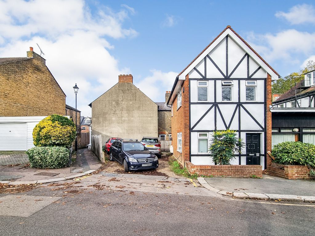 Land for sale in Chase Side, Enfield EN2 Zoopla