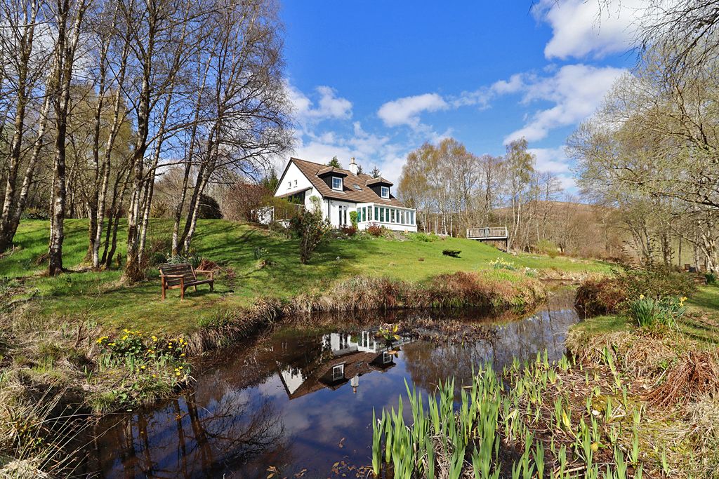 5 bed detached house for sale in Spean Bridge PH34, £410,000 Zoopla