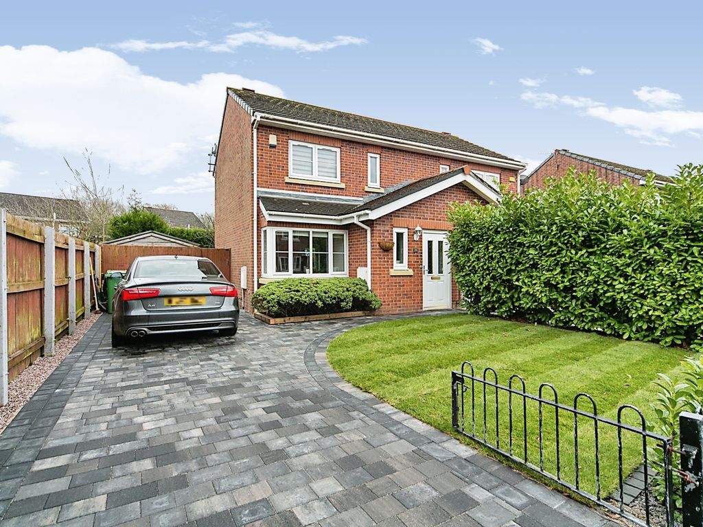 2 bed semidetached house for sale in Hudson Road, Warrington WA2 Zoopla