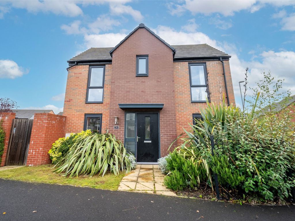 2 bed semidetached house for sale in Matlock Avenue, Dawley, Telford