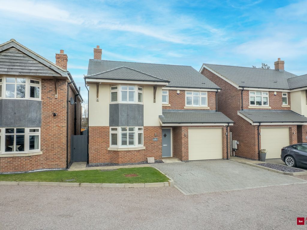 5 bed detached house for sale in Burbage Road, Burbage, Leicestershire