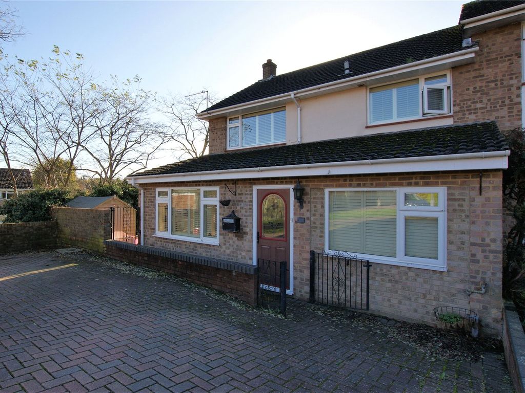 4 bed end terrace house to rent in Diprose Road, Corfe Mullen, Wimborne, Dorset BH21 Zoopla