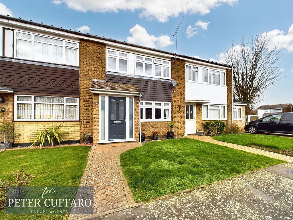 3 bed terraced house for sale in Beyers Gardens, Hoddesdon EN11, £