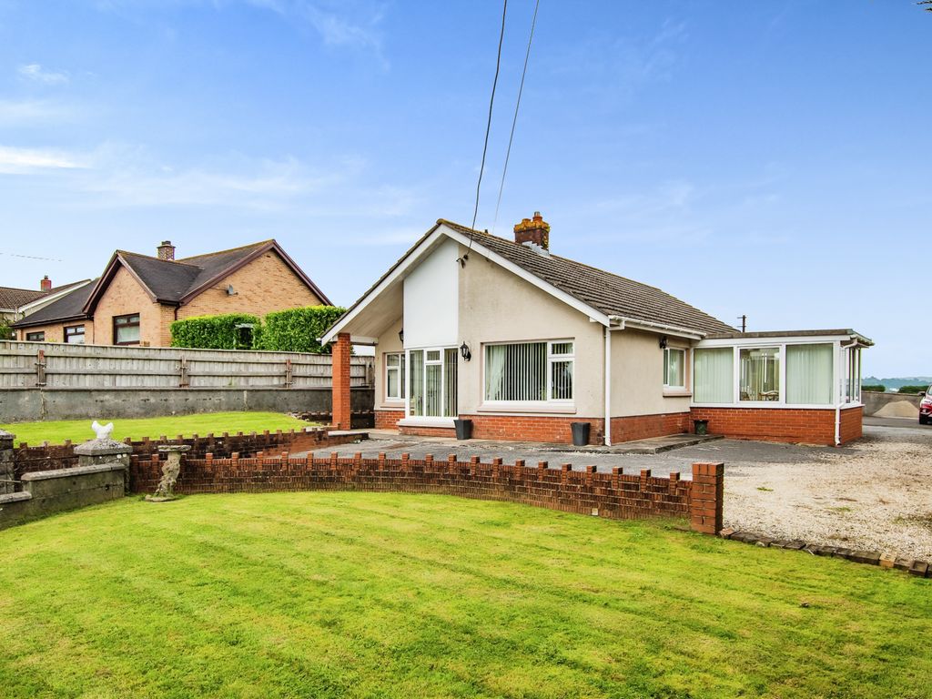 2 bed bungalow for sale in Station Road, Carmarthen SA33, £330,000 Zoopla