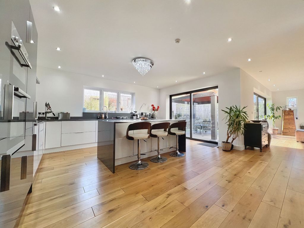 6 bed detached house for sale in Station Road, Sandford BS25 Zoopla