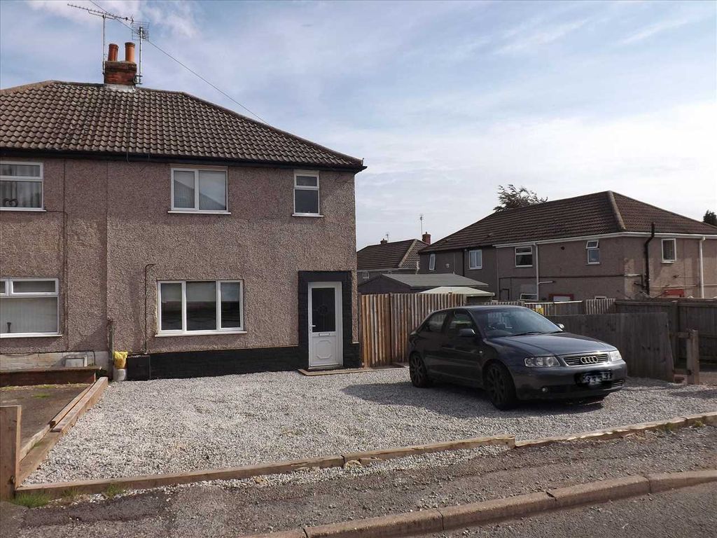 3 bed semidetached house for sale in Central Avenue, Creswell, Worksop