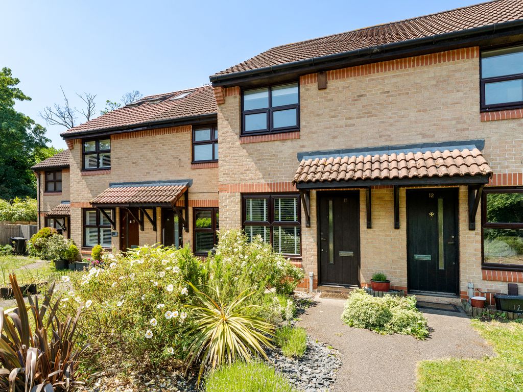 2 bed terraced house to rent in Trafalgar Place, Hermon Hill, London