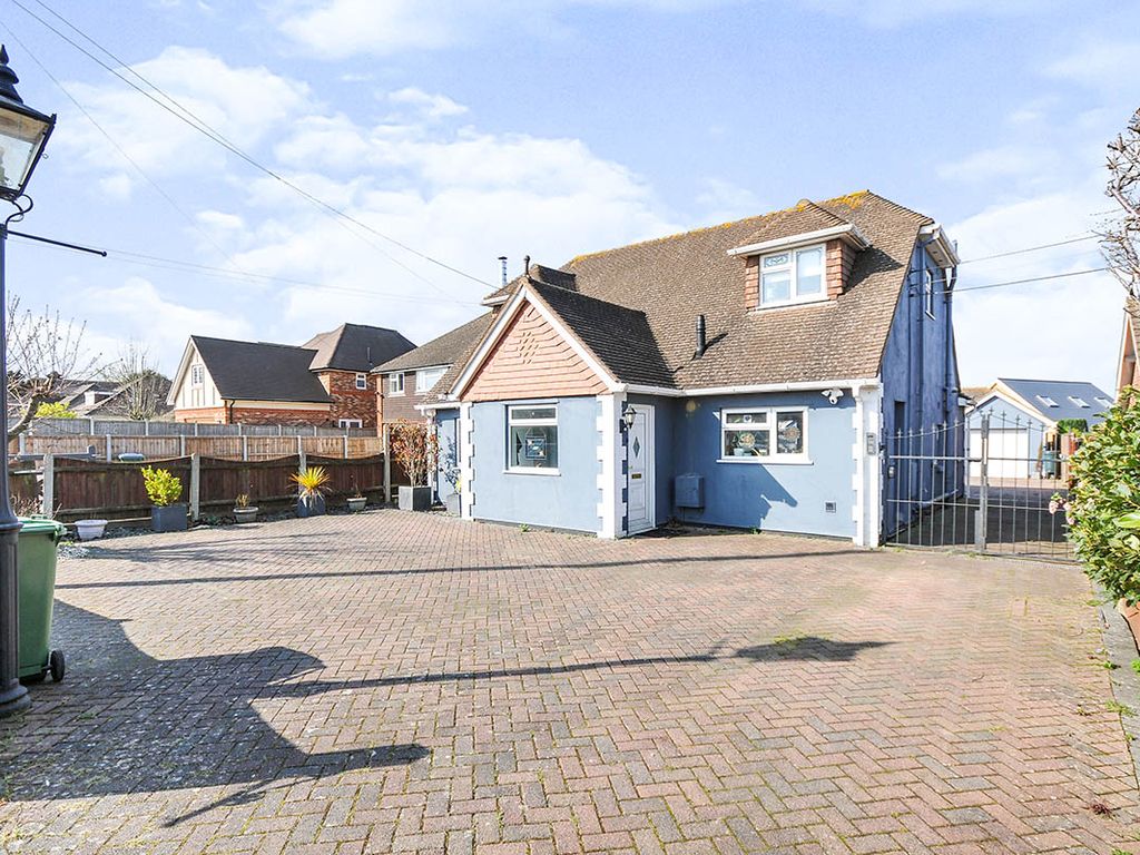 4 bed detached house for sale in Hever Avenue, West Kingsdown