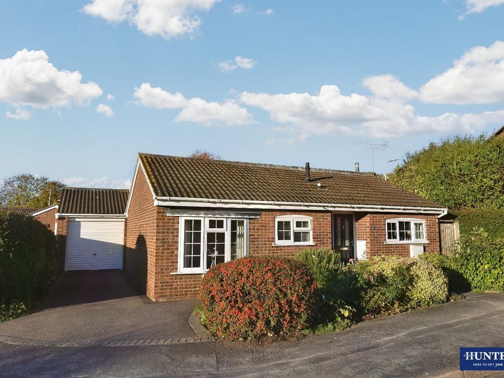 2 bed detached bungalow for sale in Atherstone Close, Oadby, Leicester