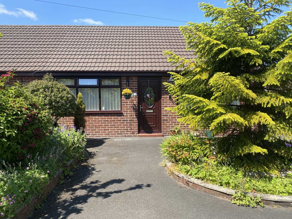 2 bed semidetached house for sale in Ullswater Avenue, Royton OL2, £