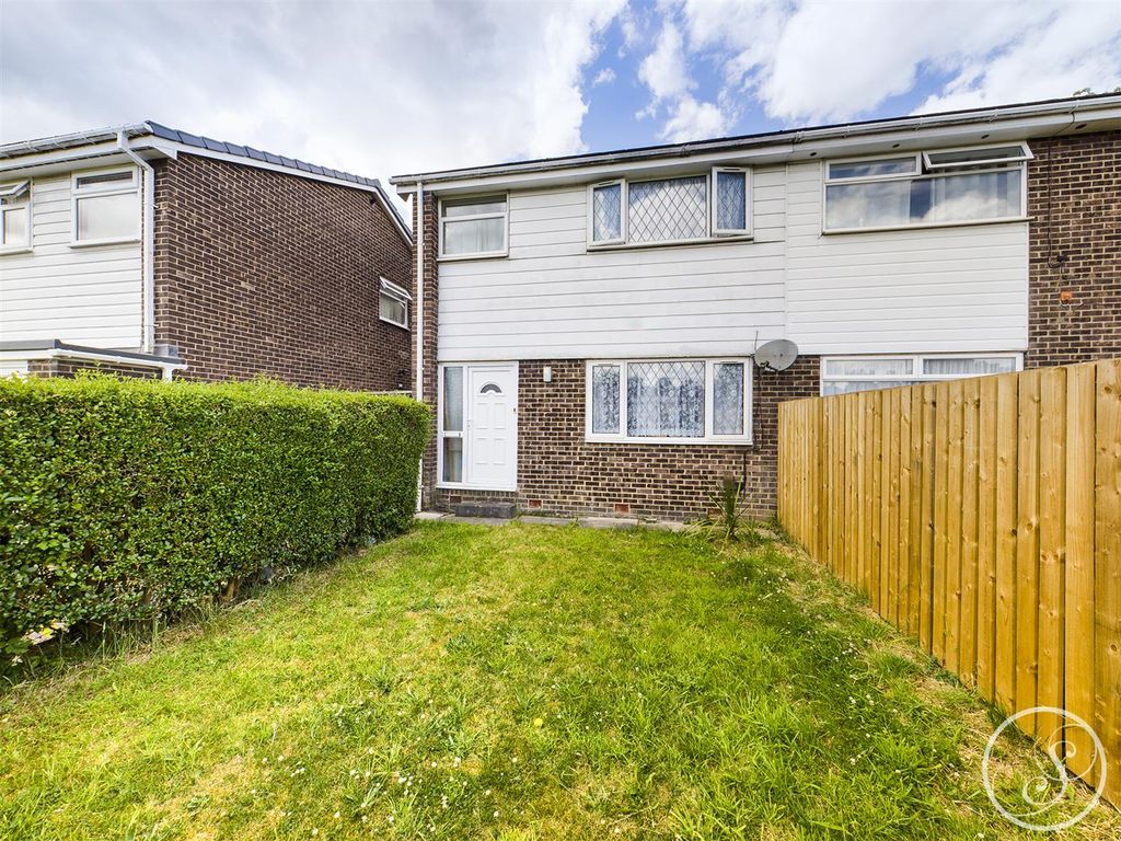 Croftside Close, Seacroft, Leeds LS14