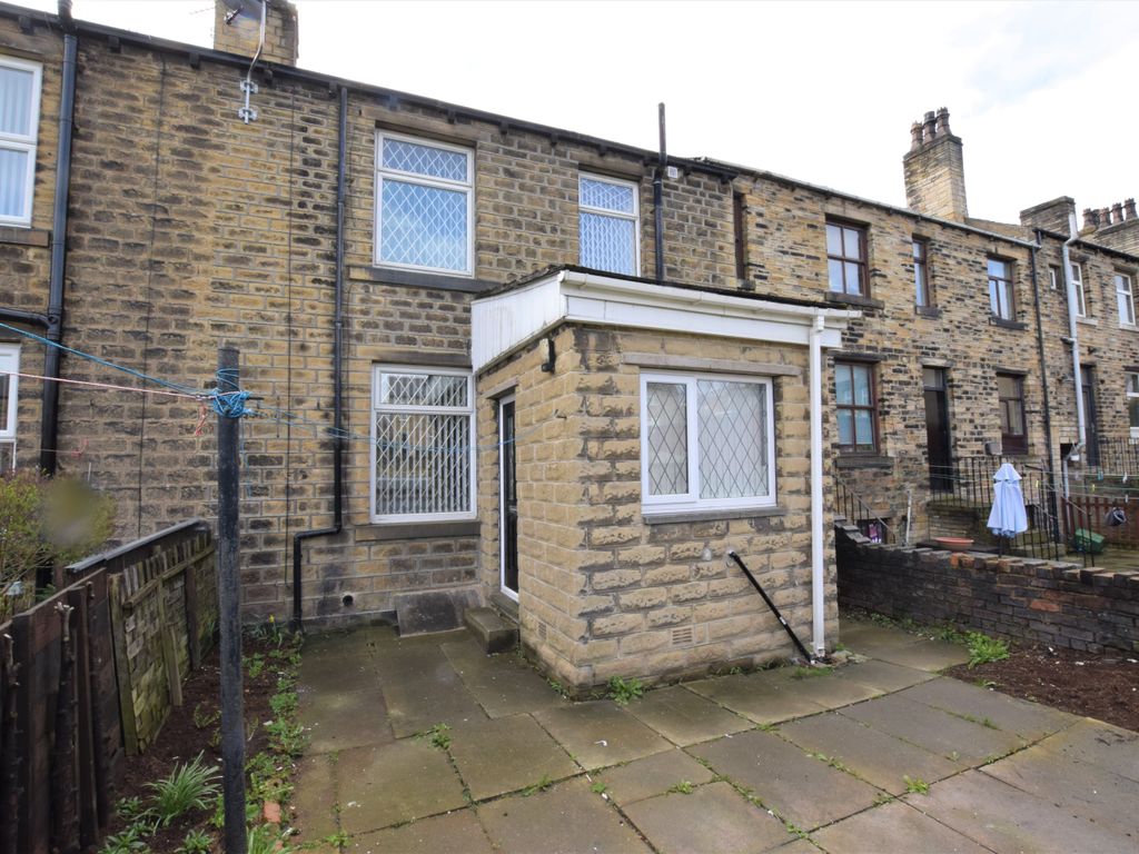 2 bed terraced house to rent in Dyson Street, Huddersfield HD5 Zoopla