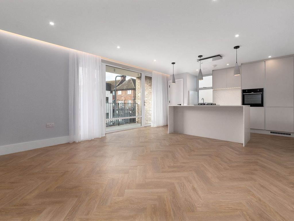 1 bed property to rent in Draycott Avenue, Kenton, Harrow HA3, £1,899