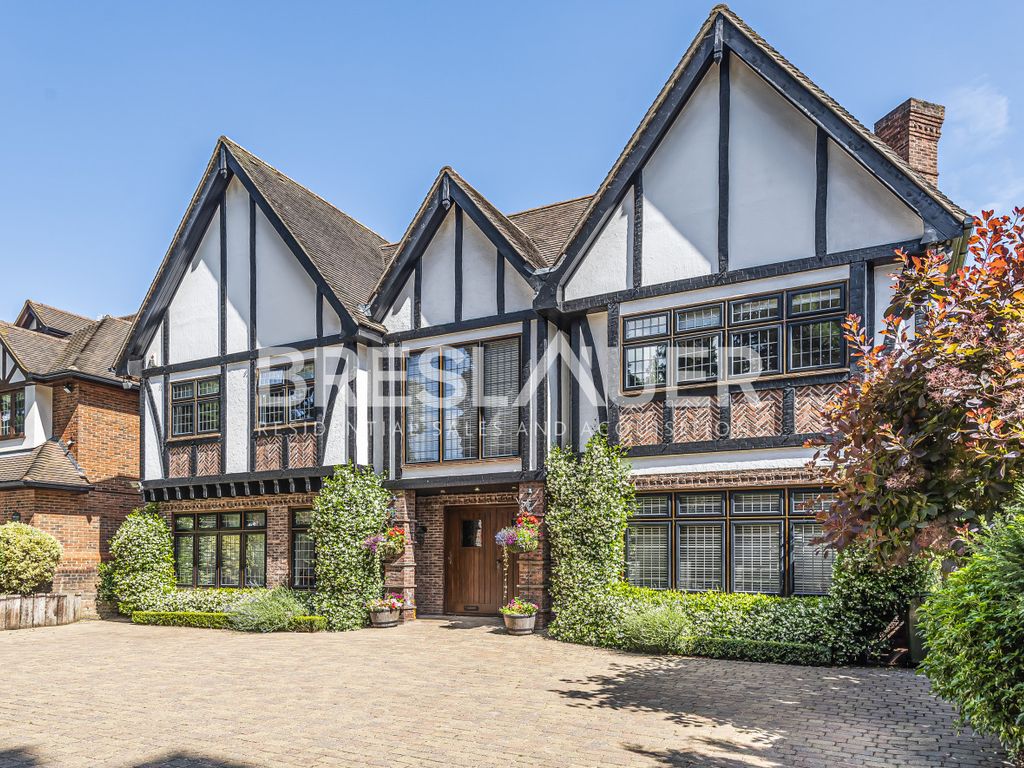 5 bed detached house for sale in Canons Drive, Edgware HA8 Zoopla